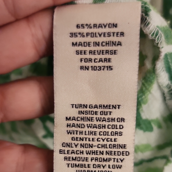 Nanette Lepore Vibrant Green Patterned Blouse - Picture 3 of 7